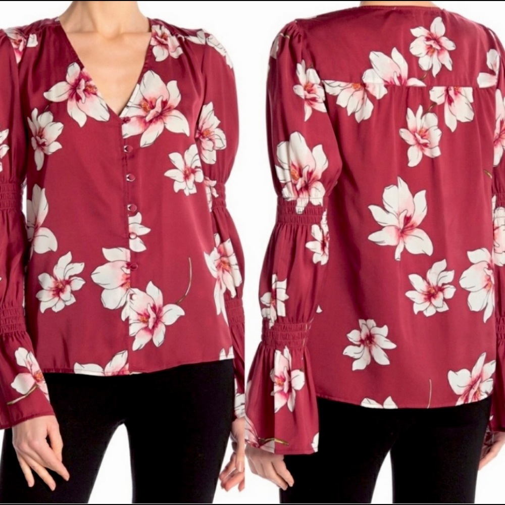 NWT Cupcakes and Cashmere Christa Floral Top